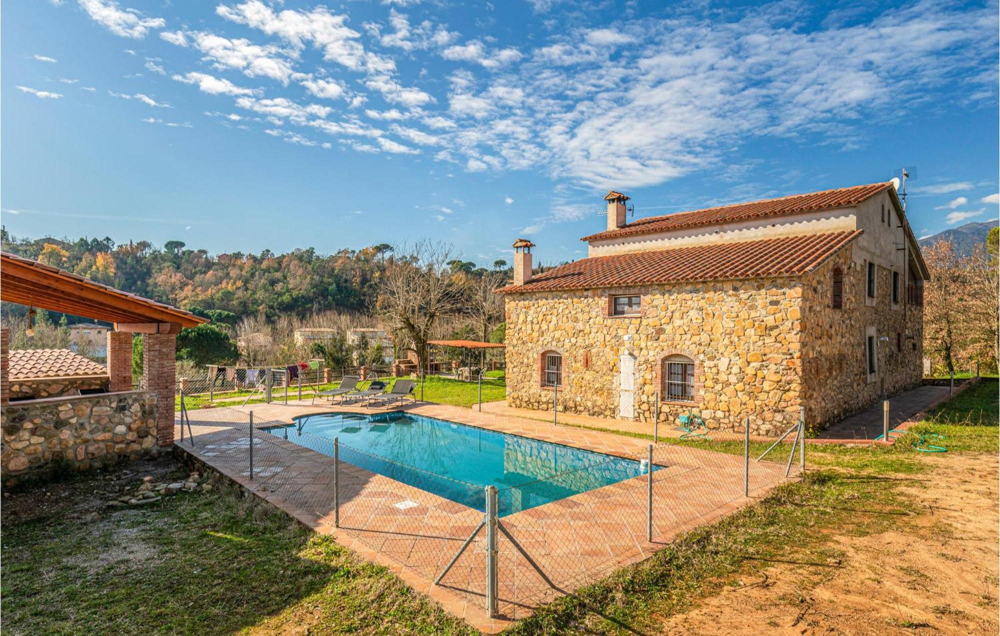 Awesome Home In Riells I Viabrea With Wifi Breda Exteriör bild