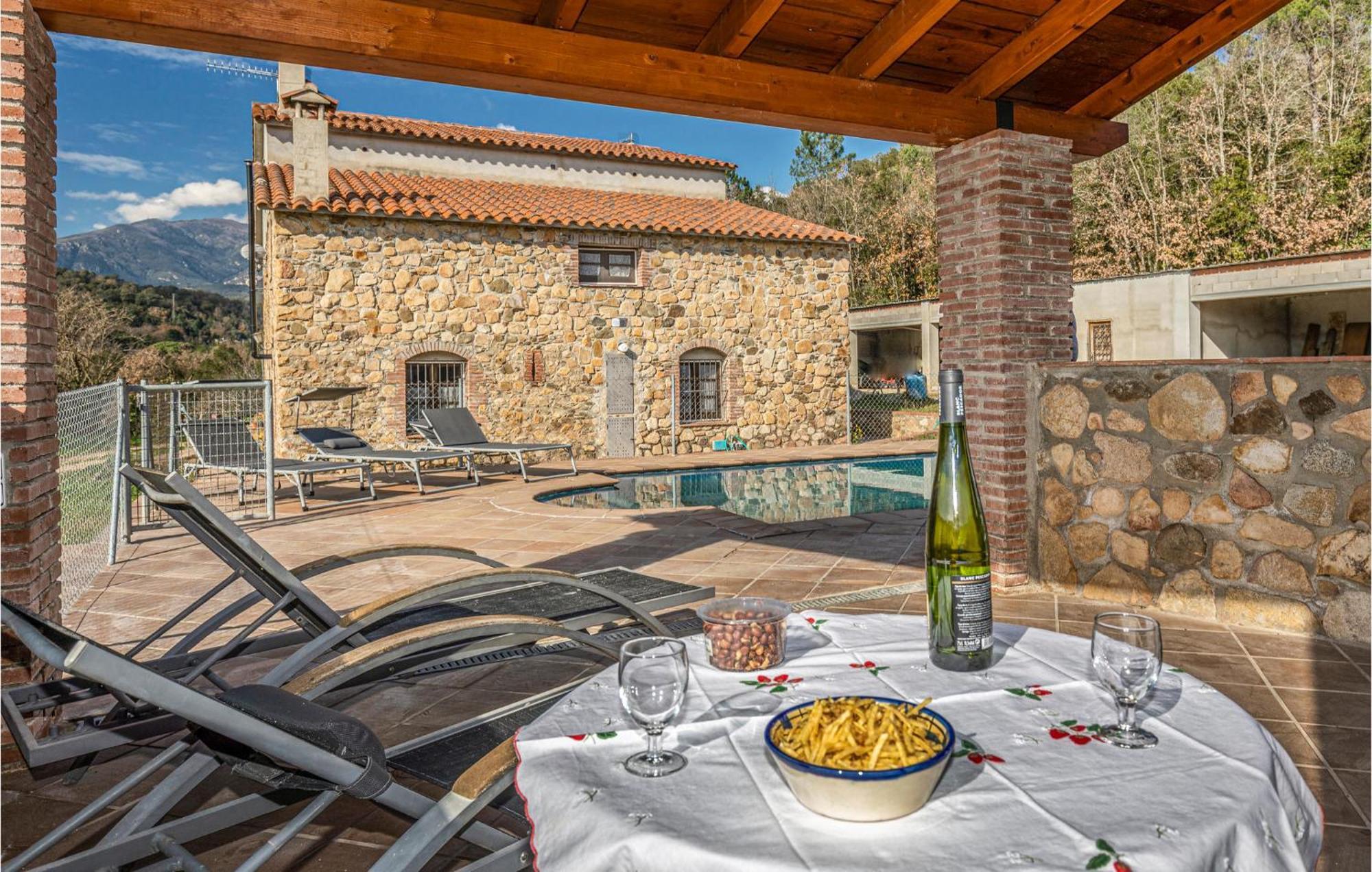 Awesome Home In Riells I Viabrea With Wifi Breda Exteriör bild
